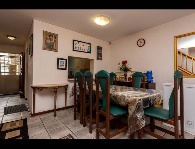 3 BEDROOM DUPLEX FOR SALE IN ROSEACRE